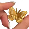 Nova Broche Borboleta Dourada de Camada Dupla Estilo Chinês com Diamantes Brilhantes, Alta Qualidade, Luxo Leve, Design Moderno e Exquisito