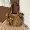 Bolsa Tote de Grande Capacidade com Temperamento Casual de Comércio Exterior para Mulheres, Nova Coleção Outono Inverno, Bolsa de Ombro Único Retro para o Dia a Dia, Bolsa de Ombro
