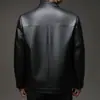Nova jaqueta de couro masculina de outono com gola alta, jaqueta de couro casual estilosa para homens jovens e de meia-idade, casaco masculino bonito