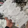 Meias soquete novas para primavera e verão femininas, de cintura baixa, esportivas, com listras finas, estilo fresh, de algodão. Meias soquete femininas, em estoque, atacado.