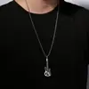 Collar de Acero de Titanio con Colgante de Guitarra Musical Moda Hip-Hop para Hombres Personalidad Creativa Combinación Joyería de Moda Colgante para Hombres y Mujeres