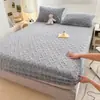 Cobertor de Cama Espesso de Flanela Leite Fleece Macio Confortável Quente de Inverno Simples Cor Sólida Cobertor de Cama Conjunto de Três Peças Roupa de Cama