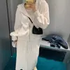 Em estoque Conjunto de moletom Manhattan edição limitada Naughty Boy para mulheres, moda casual de primavera, saia elegante, conjunto estiloso de duas peças
