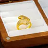 Anillo Abierto Geométrico de Circonita Estilo Europeo y Americano Anillo de Dedo Índice de Oro de Arena Vietnamita de Lujo Diseño para Mujer Joyería de Moda