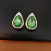 Pendientes de Gota de Agua con Tachuelas de Diamante de Aguja Plateada, Simples y Elegantes, Estilo Minimalista Único, Pendientes de Moda con un Toque de Lujo Ligero y Sensación de Alta Gama, Venta al por Mayor