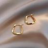 Brincos Elegantes Femininos Outono e Inverno Nova Moda Brincos de Argola Lisos Brincos de Nicho Brincos de Metal Sentido Avançado Brincos Quadrados