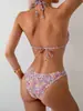 Novo traje de banho de duas peças estilo europeu e americano para mulheres, conjunto de biquíni com estampa floral e costas abertas, moda praia transfronteiriça da Amazon