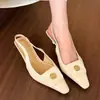 Sapatos de Salto Alto Pequenos Exquisitos Franceses Femininos Versáteis para o Dia a Dia Verão Sapatos de Uma Sola Pés Não Cansados Saltos Pequenos Saltos Gatinho Sandálias