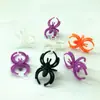 Anel de dedo de morcego de plástico para Halloween, brinquedo pequeno, anel de aranha, anel de abertura de caveira, multiestilo, pode ser misturado