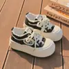 Zapatos de Lona Populares Negros para Mujer Primavera y Otoño Tendencia Ins 2025 Nuevos de Nicho Versátiles Transpirables Casuales Zapatos Deportivos