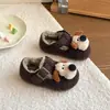 Tênis Birkenstock infantil estilo coreano de desenho animado com cachorrinho, nova coleção de inverno 2026, sapatos de algodão forrados com fleece para meninos, sapatos peludos versáteis para meninas