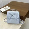 Mochila Portátil Retro de Bolinhas para Mulheres 2026 Novo Estilo de Alta Qualidade Versátil para o Dia a Dia Leve Pequena Mochila Escolar Mochila Doce e Descolada