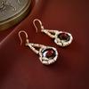 Pendientes Geométricos de Cristal Artificial de Zirconio Advanced Sense Triángulo Redondo Gancho para la Oreja Retro Francés Nicho Elegante Lujo Ligero para Mujer