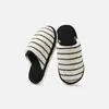 Nuevos Zapatos de Casa Gruesos y Peludos Baotou para Mujer en Temporada de Invierno Interior Hogar Antideslizantes Suela Suave de Algodón Estilo Pareja
