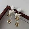 Novos Brincos de Pena Branca para Mulheres, Luxo Leve Borboleta com Franja Assimétricos para Vestido de Noiva