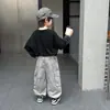 Overol para Niños Primavera/Otoño 2026 Estilo Nuevo Niños Holgado Fresco Guapo Estilo Calle Casual Deportes Pantalones de Pierna Ancha Moderno