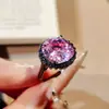 Nuevo Conjunto Rosa de Diamantes Cuadrados Gruesos Estilo Oscuro, Anillo Personalizado de Oro Negro, Collar Colgante Femenino, Tesoro de Color Diamante de Alto Carbono