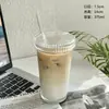 Copo de Palha Estilo Ins com Tampa Padrão Vertical Caneca de Café Doméstico para Mulheres Alto Valor de Cor Chá de Leite Doméstico Escritório Copo de Água