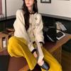 Jaqueta Suéter de Tricô Bordada Color Block Doce Estilo Coreano para Mulheres, Novo Modelo Outono/Inverno 2026, Top Curto Soltinho Petite