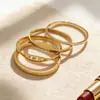 Pulsera Combinada de Acero Inoxidable con Hebilla de Diamante de Zirconia de una Sola Fila Moda Europea y Americana Joyería de Mano Genial Chapada en Oro de 18K Sin Decoloración