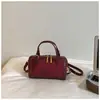 Bolso Boston versátil de nicho de lujo ligero para mujer, nuevo modelo 2026, bolso de mano de alta gama, bolso cruzado, adecuado para el trabajo y los desplazamientos, bolso de hombro