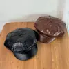 Nova boina macia de couro PU para mulheres, boné de artista vintage estilo japonês, boné octogonal moderno estilo britânico para homens