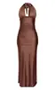Vestido Longo Elegante e Sofisticado de Alta Qualidade Estilo Ladylike Cor Sólida Cetim Gola Halter Corpo Ajustado Franzido com Pregas Horizontais e Design que Valoriza o Quadril