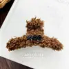 Presilha de Cabelo de Pelúcia com Letra Outono/Inverno, Grampo Doce com Rosto Sorridente, Presilha Tubarão para Coque no Topo da Cabeça, Adequado para Cabelos Grossos, Acessório de Cabelo para Mulheres