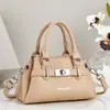 Bolso de mujer de lujo ligero de moda, bolso de mano personalizado para mujer, bolso de hombro único moderno y a la moda, bolso nuevo simple, bandolera versátil, versión coreana