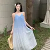 Fotografia Atmosférica Adequada para Vestido de Férias na Beira-Mar 2024 Novo Verão Feminino Alça Sem Mangas Saia de Alta Qualidade