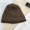 Novo produto outono 2026: gorro de atmosfera relaxada, malha macia, simples e casual, chapéu que afina o rosto, em estoque