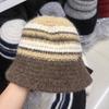 Chapéu de Pescador Quente Colorido de Tricô Novo Estilo Étnico para Outono e Inverno para Mulheres, Chapéu de Balde Pequeno de Tricô Afina-Rosto para Uso Externo para Mulheres