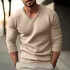Nuevo suéter de punto liso para hombre de moda otoño e invierno, jersey de manga larga ajustado con cuello en V para hombres jóvenes