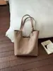 Bolsa de Gran Capacidad para el Hombro para Viajes Transfronterizos de Mujeres 2026 Nuevo Estilo Coreano Moda de Nicho Bolso de Mano Tejido