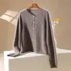 Cardigan de Lã Cashmere Tricotado com Borda Enrolada e Gola Redonda, Manga Longa, Cor Sólida, Suéter de Lã Escovada Feminino, Novo para Outono/Inverno 2026