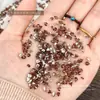 Decoraciones para Uñas con Circonita Biselada Color Caramelo, Mini Cuadrados Brillantes Mixtos, Forma de Corazón, Pedrería Irregular para Uñas de Fondo Plano al por Mayor