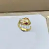 Anillo Serpiente Baojia Versión de Alta Gama Transfronteriza Europea y Americana, Finamente Elaborado con Nácar Blanco Natural y Malaquita, Combinando Diseño Original