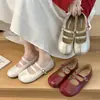 Sapatos Mary Jane de sola macia com novo estilo 2026 de casco de porco, sapatos baixos de bico dividido para mulheres em estilo retrô