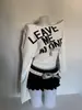 Camiseta Estilo Americano con Estampado de Letras Nuevo Chica Picante, Moda Kpop, Hombros Descubiertos Transfronterizo Ins Sexy Manga Larga