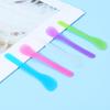 T fábrica mayoreo 13cm palo de máscara herramienta de máscara raspador plástico DIY Máscara palo de máscara se puede personalizar LOGO