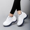 Sapatos Femininos de Couro Novos Transfronteiriços para Mulheres Baixas, Sapatos de Solado Grosso, Sapatos Versáteis Pretos Aumentadores de Altura Outono e Inverno 2026, Sapatos Casuais, Branco
