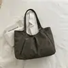 Bolso de Hombro Bajo Brazo Diseño Retro de Nicho para Mujer 2026 Otoño Nueva Llegada Gran Capacidad Bolso Tote de Moda Bolso de Hombro Simple
