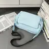 Bolso Bandolera para Niñas 2025 Nuevo Estilo Pequeño Fresco Bolso de Hombro Casual Ligero Bolso Mensajero Estudiante Bolso de Mano Ligero Femenino