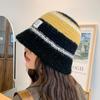 Chapéu de Pescador Tricotado de Cor Contrastante Estilo Coreano Outono e Inverno Novo Chapéu Balde Versátil Feminino Chapéu de Bacia para Cabeça Grande Bacia de Lã Doce