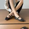 Sapatos Femininos Mary Jane Prata Estilo Francês Modelo Novo Verão 2025 com Aumento de Altura Oculto e Sapatos de Ballet Plissados Vovó