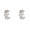 Pendientes Retro Franceses de Metal con Incrustaciones de Diamantes y Perlas en Forma de Pétalo, Lujo Ligero Personalizado, Pendientes de Diseño Simple y Único para Mujeres