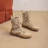 Outono de 2026 Novo Estilo Retrô Fivela de Cinto Botas Martin Femininas Botas de Motocicleta de Cano Médio para Outono Botas Curtas Confortáveis e Leves Femininas