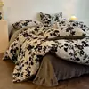 Juego de Ropa de Cama de Cuatro Piezas de Peluche de Piel de Conejo con Estampado de Leopardo Maillard Cubre Duvet de Felpa de Coral de Leche Grueso para Invierno Sábana Cálida Ropa de Cama
