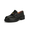 Mocasines de cuero para mujer con suela gruesa, con diseño de moneda dorada, nuevos zapatos pequeños de cuero estilo británico 2026, zapatos casuales negros sin cordones