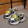 Zapatos para niños 2026 primavera y otoño nuevos zapatos deportivos casuales de moda para niños con suelas blandas, antideslizantes, para niños mayores, zapatos de papá